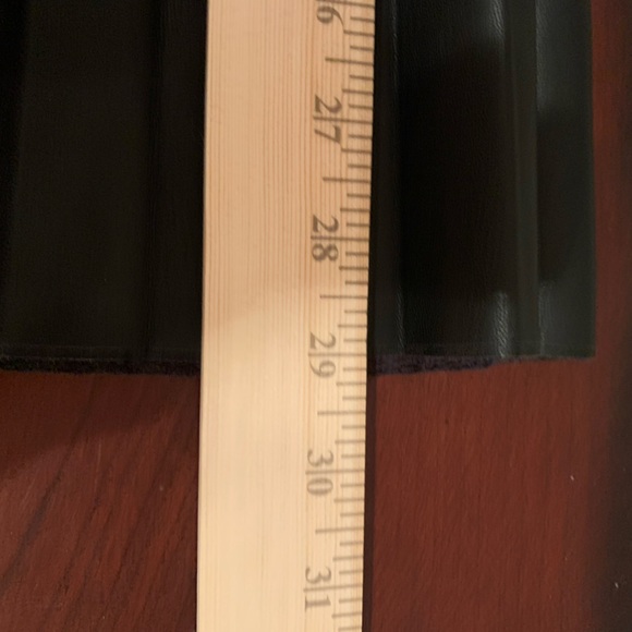 NWT Elegant Black Faux Leather Wrap Skirt - Picture 9 of 10